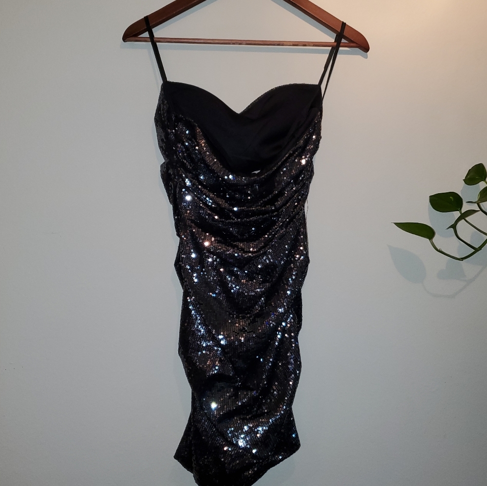 🦋5/$15 Stunning Strapless Sequin Party Mini Dress SIZE 5/6 - Picture 4 of 8
